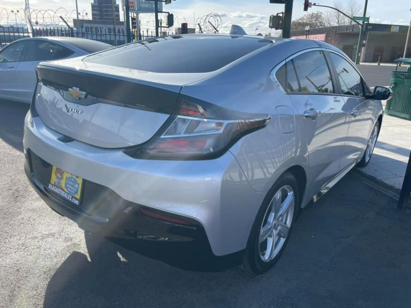 2018 SILVER /BLACK Chevrolet Volt LT (1G1RC6S5XJU) with an 1.5L L4 DOHC 16V engine, CVT transmission, located at 744 E Miner Ave, Stockton, CA, 95202, (209) 944-5770, 37.956863, -121.282082 - PLUS TAXES AND FEES - Photo#13